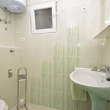In With Balcony, Air Conditioning, Wifi, Washing Machine 685-1 * Zaton (Zadar)