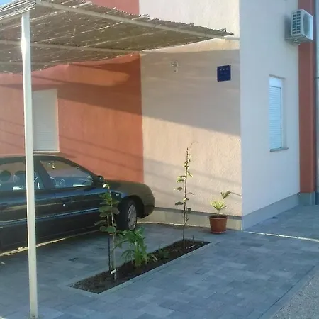 شقة In With Balcony, Air Conditioning, Wifi, Washing Machine 685-1 زاتون