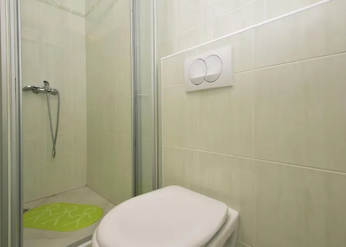 شقة In With Balcony, Air Conditioning, Wifi, Washing Machine 685-1 زاتون