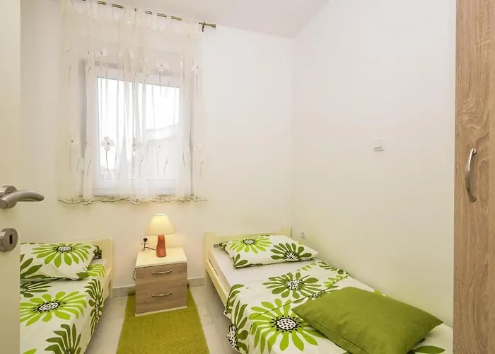 شقة In With Balcony, Air Conditioning, Wifi, Washing Machine 685-1
