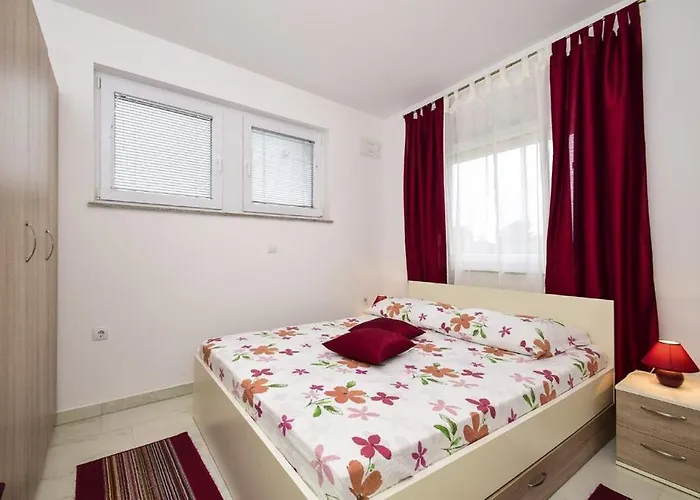 شقة In With Balcony, Air Conditioning, Wifi, Washing Machine 685-1